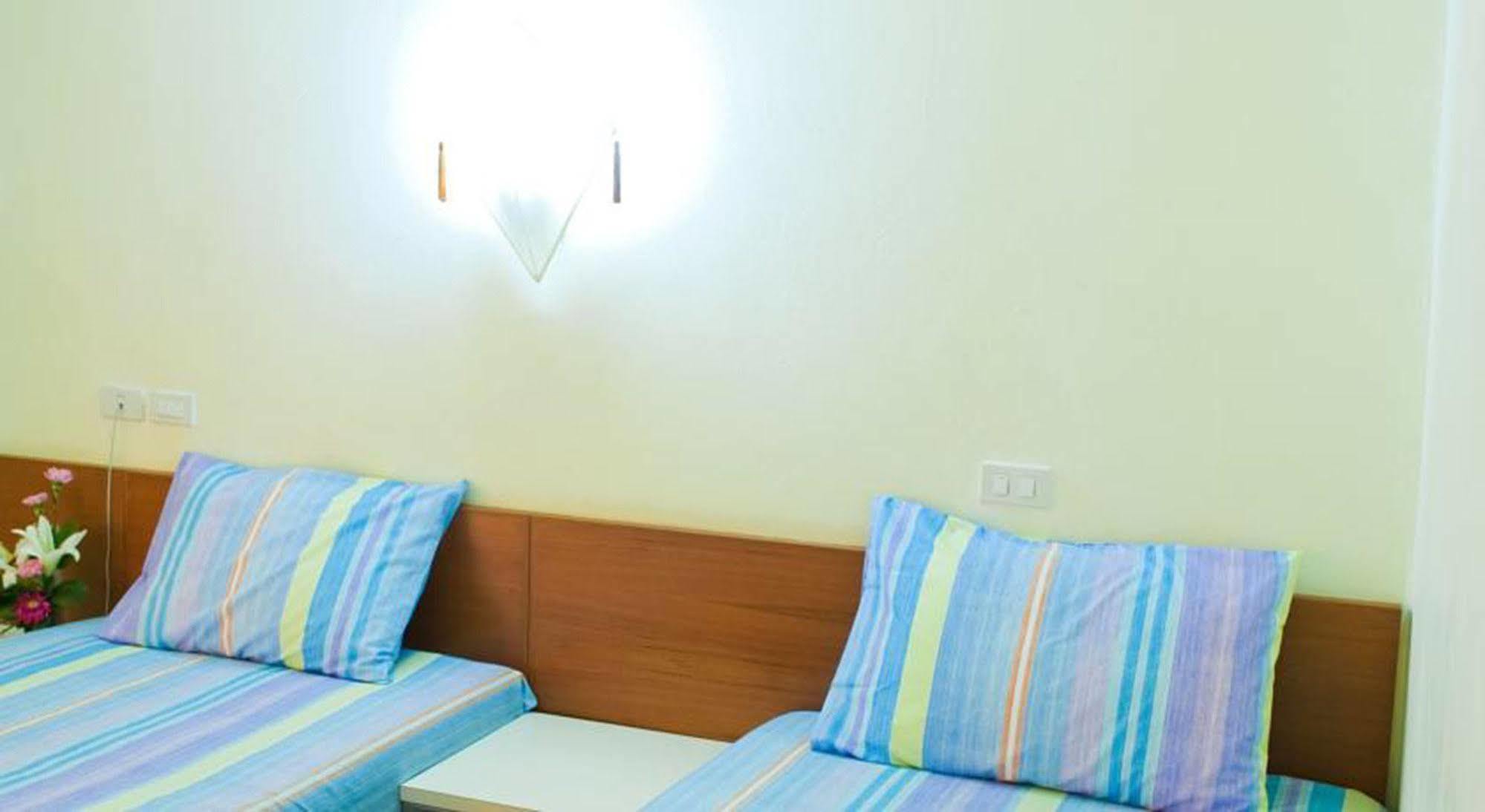 Mad Monkey Hostel Bangkok Zewnętrze zdjęcie